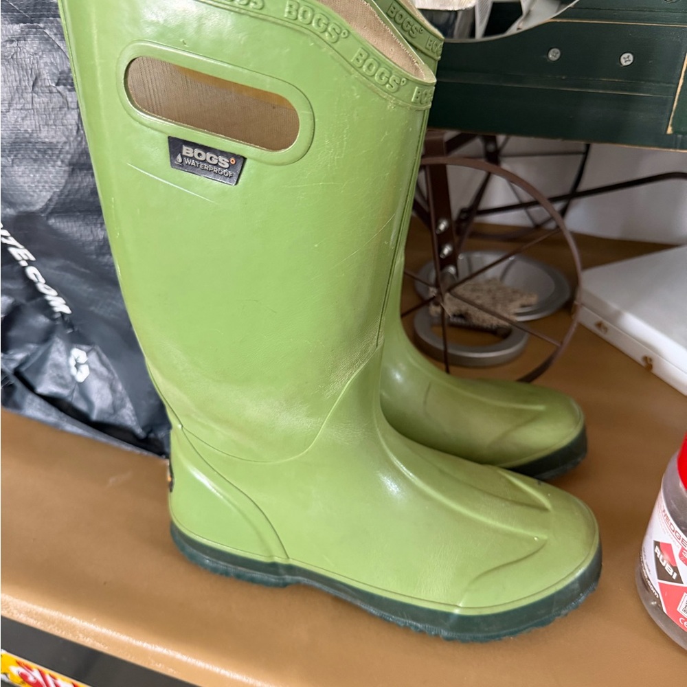 Bogs Light Green Rain Boots